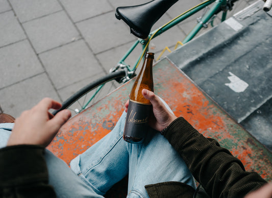 Alkoholfreies Bier auf Fahrrad